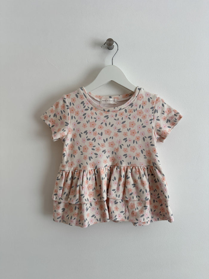 PRELOVED PEACHY FLORAL PEPLUM TOP 3-4 YEARS