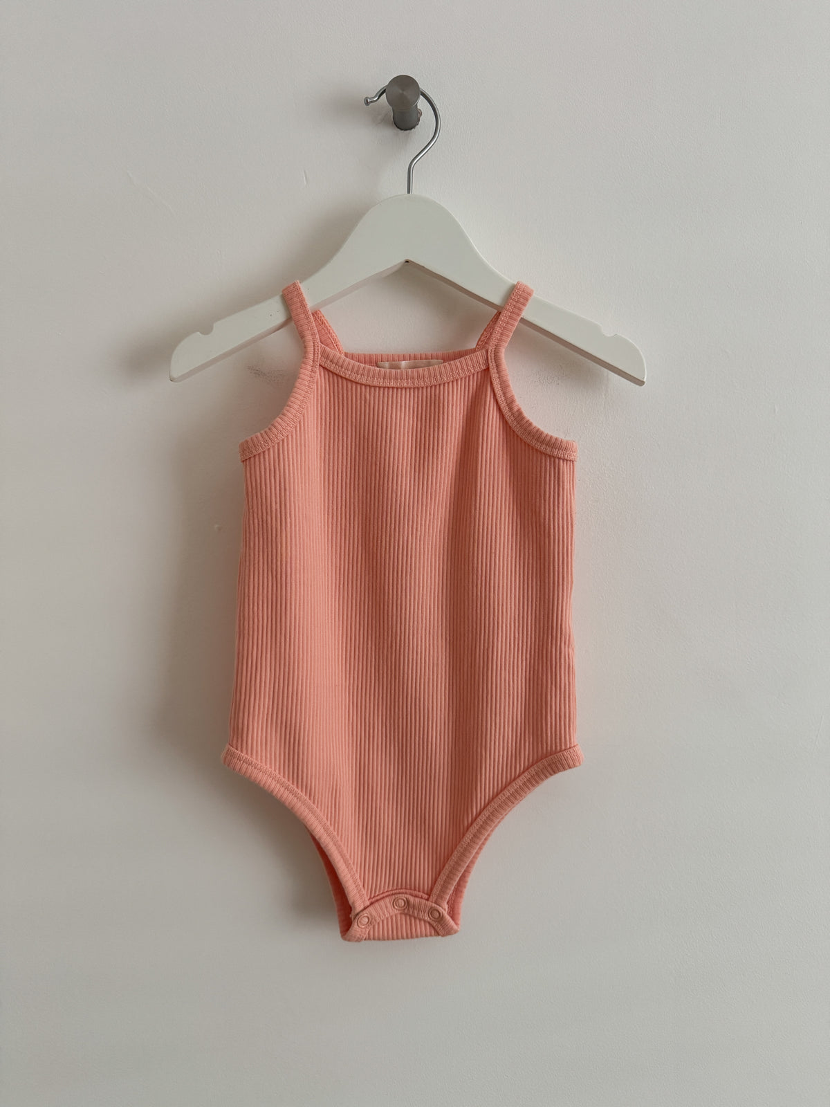 PRELOVED PEACH BODYSUIT 1-2 YEARS
