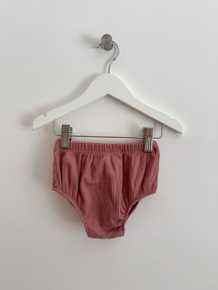 PRELOVED DUSTY PINK BLOOMERS 0-6 MONTHS