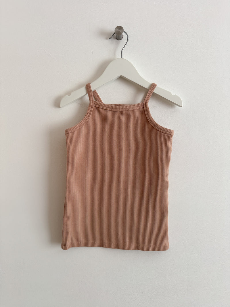 PRELOVED CLAY VEST 5-6 YEARS