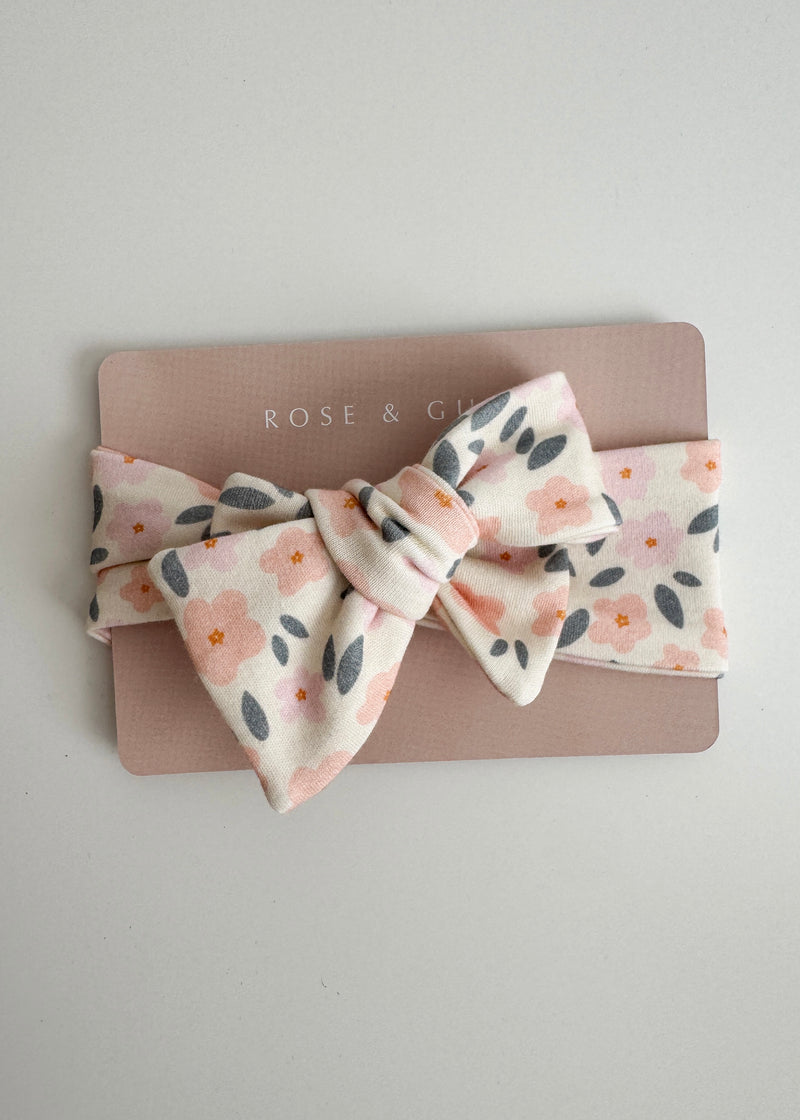 PEACHY FLORAL TOP KNOT