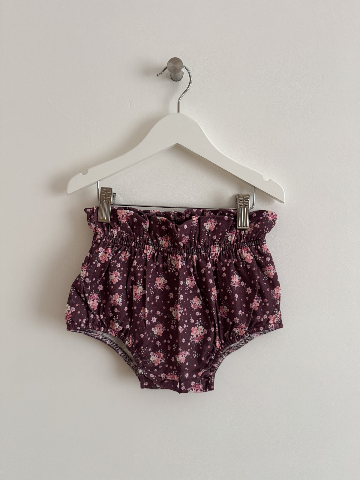 PRELOVED WINTERBERRY BLOOMERS 0-6 MONTHS