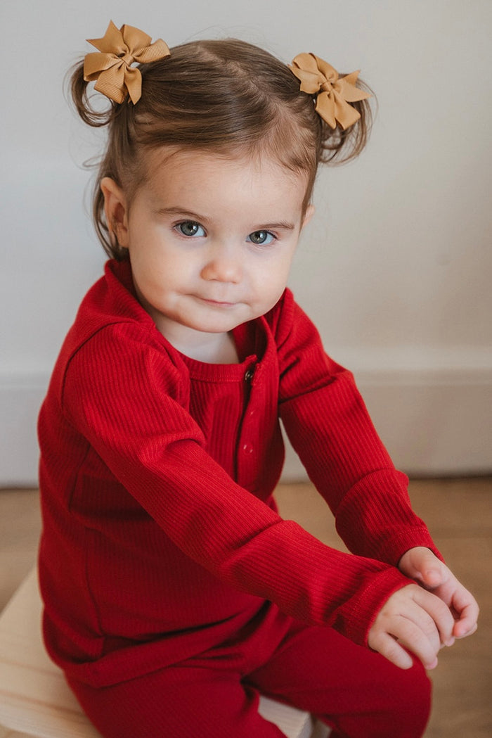 CRIMSON RIBBED LONG SLEEVED TOP