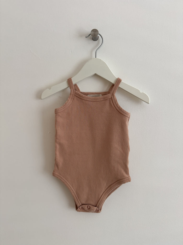PRELOVED CLAY BODYSUIT 6-12M MONTHS