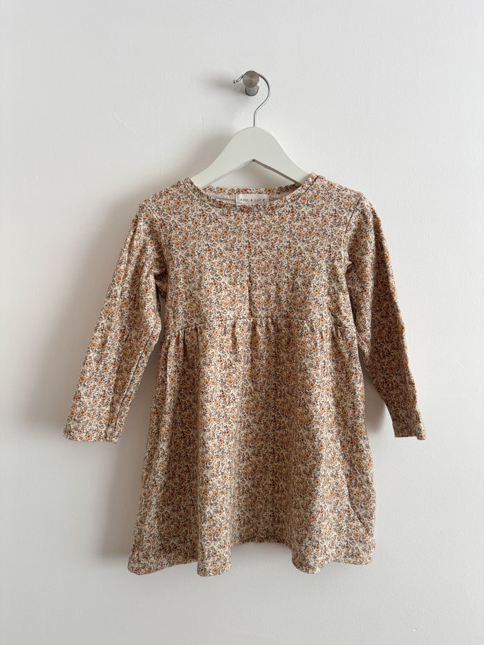 PRELOVED SUMMER MEADOW QUINNY 2-3 YEARS