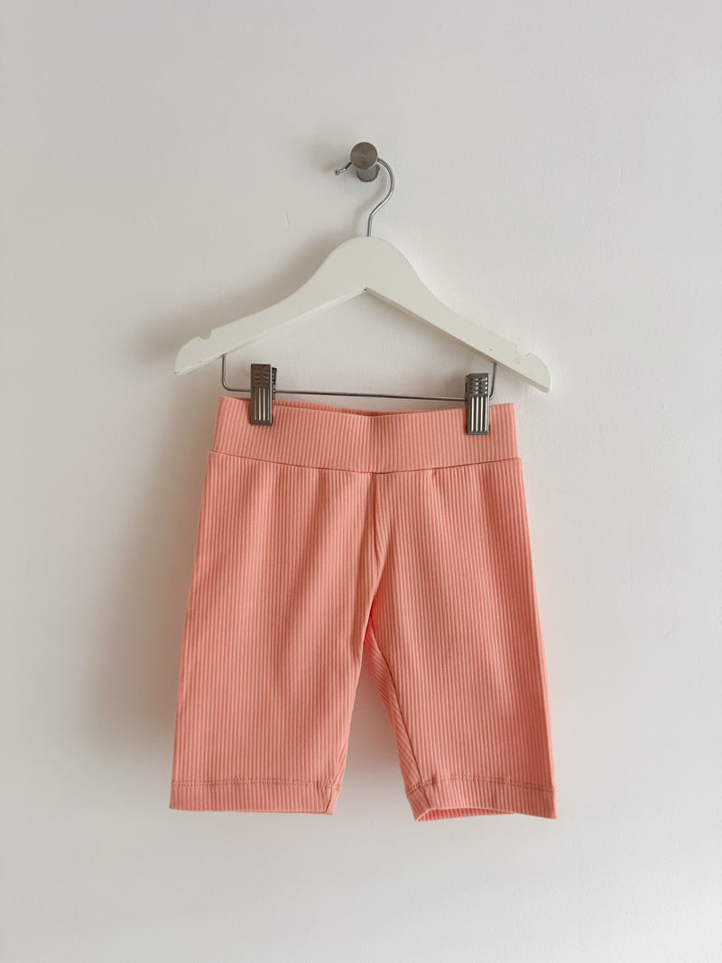 PRELOVED PEACH CYCLING SHORTS 4-5 YEAR
