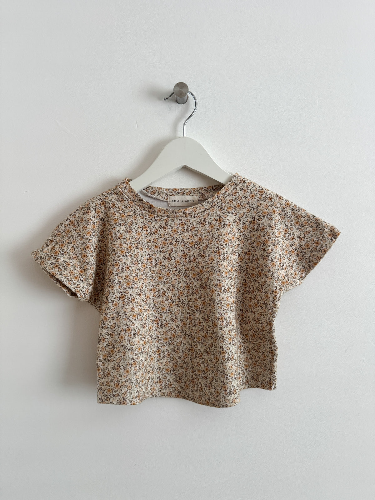 PRELOVED SUMMER MEADOW TSHIRT 3-4 YEARS