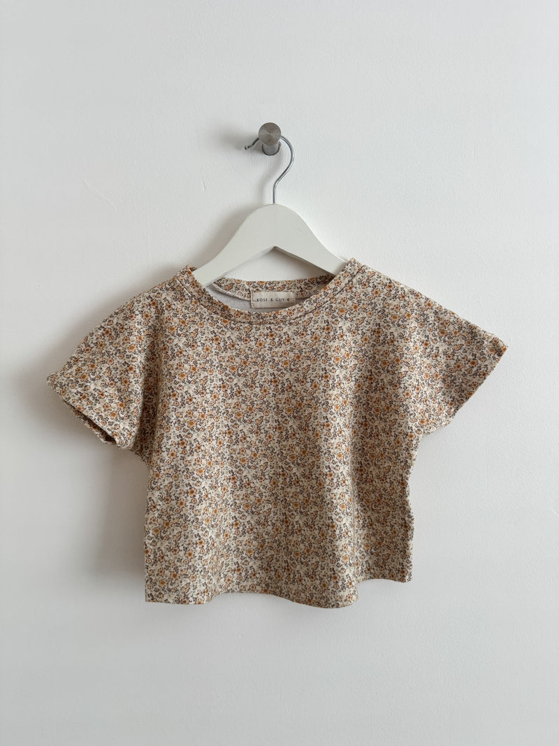 PRELOVED SUMMER MEADOW TSHIRT 3-4 YEARS