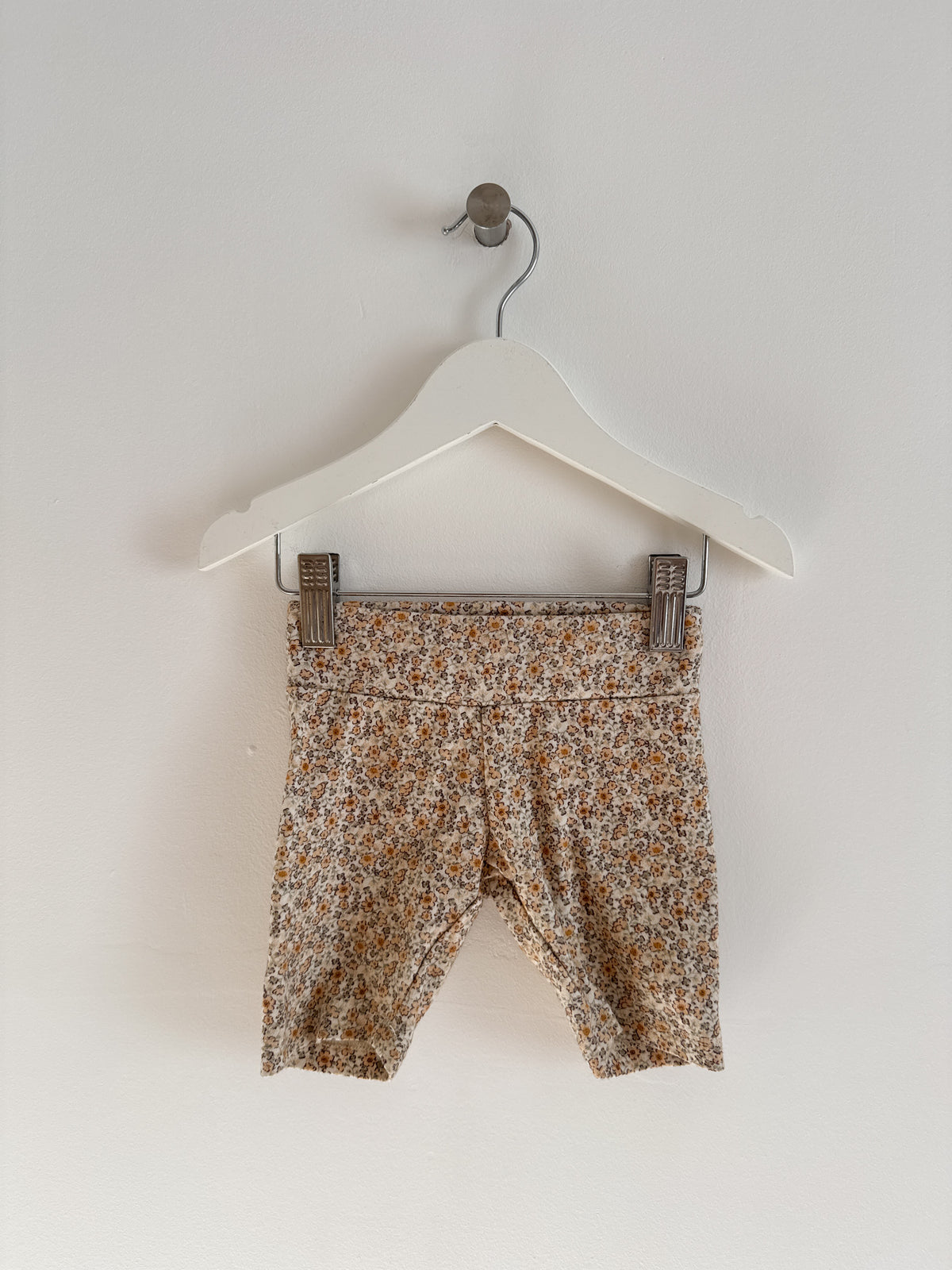 PRELOVED SUMMER MEADOW CYCLING SHORTS 1-2 YEARS