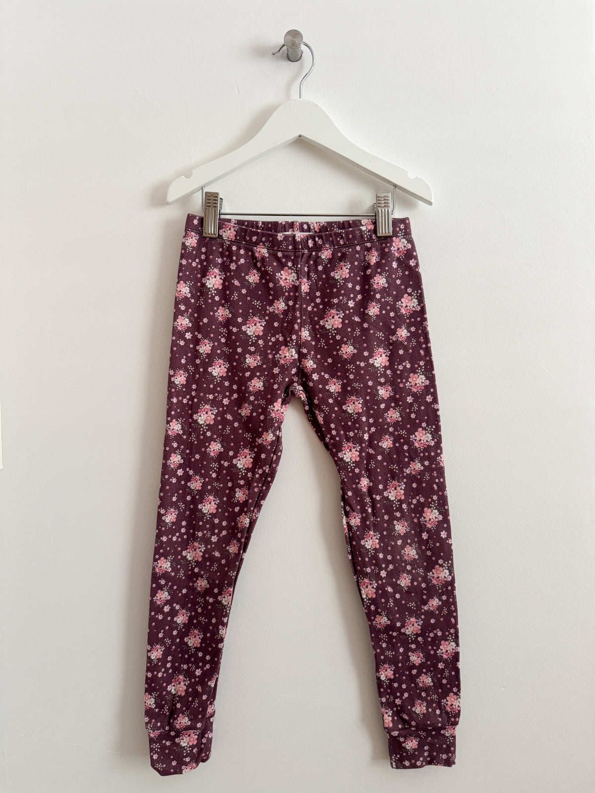 PRELOVED WINTERBERRY LEGGINGS  2-3 YEARS