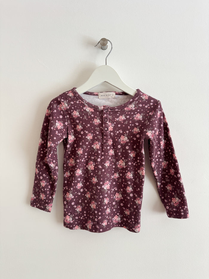 PRELOVED WINTERBERRY LONG SLEEVE TOP 3-4 YEARS